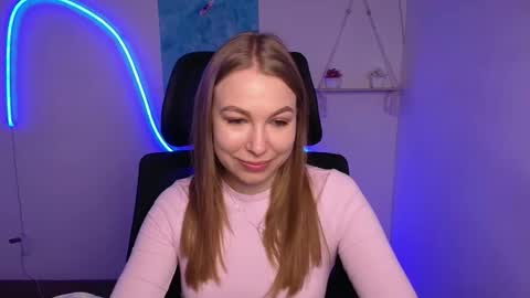 Emilia online show from November 8, 6:46 am