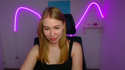 Emilia online show from June 19, 11:36 am