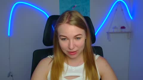 Emilia online show from June 30, 5:41 am