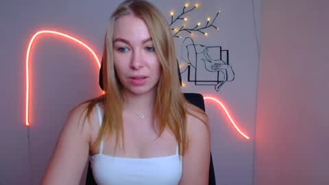 Emilia online show from July 22, 5:43 am