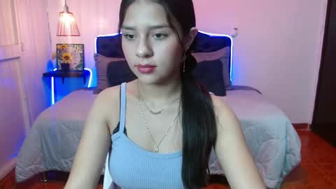 Emilia online show from November 21, 4:00 am