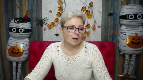 Snapshot of emiliagree chatting on November 7, 6:13 am EmiliaGree online show from November 7, 6:13 am