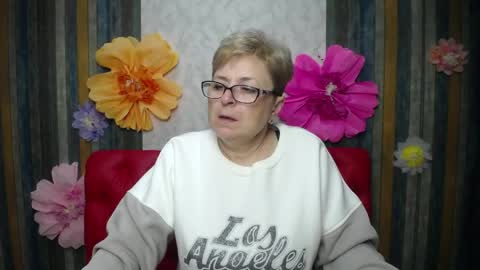 EmiliaGree online show from May 1, 5:50 pm