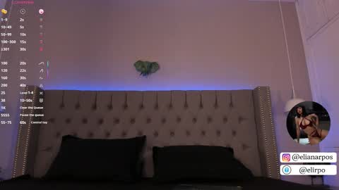 Snapshot of emiliana_rios chatting on October 16, 3:51 am emiliana_rios online show from October 16, 3:51 am