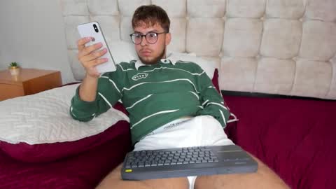 Emi  online show from March 10, 1:05 pm