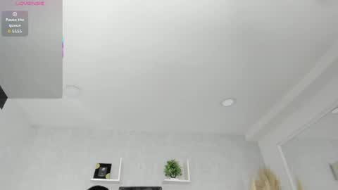 EmiliaRose online show from April 27, 9:24 pm