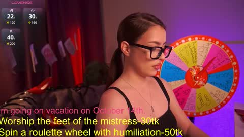 Snapshot of emiliyaroude chatting on October 7, 1:08 pm Emiliya online show from October 7, 1:08 pm