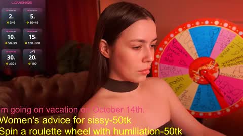 Snapshot of emiliyaroude chatting on October 12, 12:48 pm Emiliya online show from October 12, 12:48 pm