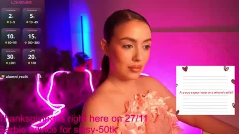 Snapshot of emiliyaroude chatting on November 20, 1:11 pm Emiliya online show from November 20, 1:11 pm