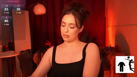 Snapshot of emiliyaroude chatting on December 3, 12:36 pm Emiliya online show from December 3, 12:36 pm