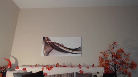 Snapshot of emilly_angel chatting on February 9, 10:43 pm Emily online show from February 9, 10:43 pm