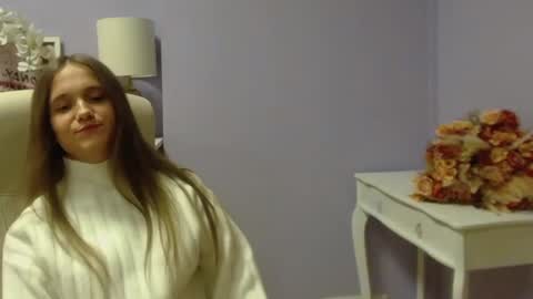 Snapshot of emilly_lust99 chatting on December 11, 1:49 pm Emilly online show from December 11, 1:49 pm