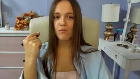 Emilly online show from March 11, 8:20 am