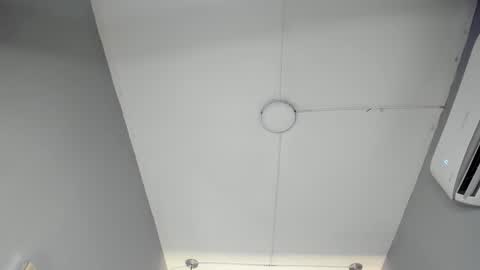 Snapshot of emilly_mell chatting on October 8, 11:08 am emilly_mell online show from October 8, 11:08 am
