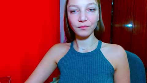 Emilly online show from December 19, 10:33 am