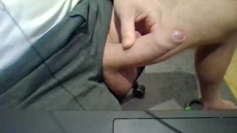 Snapshot of emilmirror chatting on December 20, 5:47 am emilmirror online show from December 20, 5:47 am