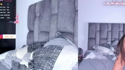 Snapshot of emily___fox chatting on June 5, 11:16 am Emily online show from June 5, 11:16 am
