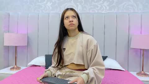 EMILY online show from July 31, 11:42 am