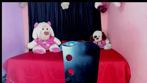 emily_bunny7 online show from November 7, 7:58 pm