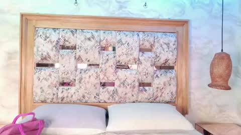 emily_dempsey online show from June 8, 7:03 pm