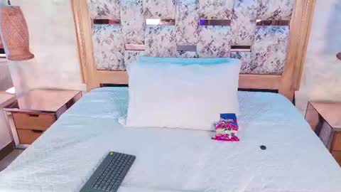 emily_dempsey online show from June 15, 7:16 pm