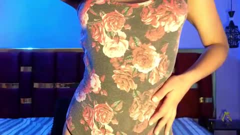 Snapshot of emily_fox_3 chatting on January 29, 12:02 pm emily fox 3 online show from January 29, 12:02 pm