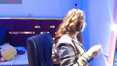 emily fox 3 online show from November 1, 12:18 pm