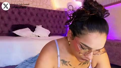 Emily online show from June 25, 7:07 pm