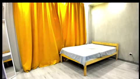 Snapshot of emily_gold1 chatting on September 19, 2:57 am My name is EMILY. Please say hello I like to chat with you. If you have requests or dirty talk please online show from September 19, 2:57 am