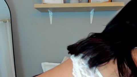 Emily online show from January 28, 2:10 pm