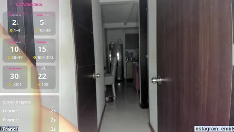 Snapshot of emily_huddson_ chatting on October 21, 11:05 pm independet model online show from October 21, 11:05 pm