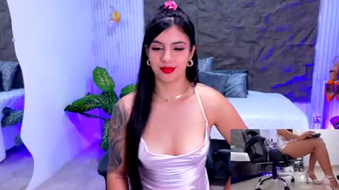 Emily online show from May 21, 11:39 am