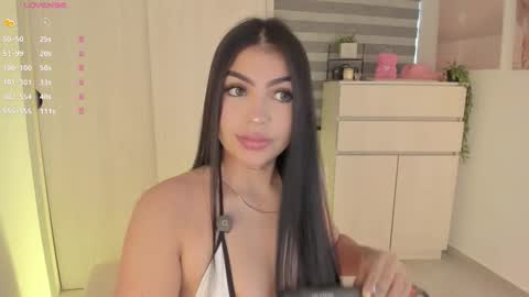 EmilyKenner  Independent model  online show from November 18, 11:47 am