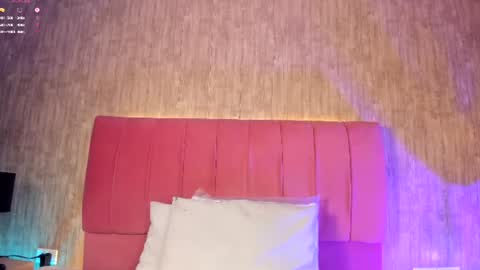 Snapshot of emily_klarence chatting on August 5, 8:22 pm Emily online show from August 5, 8:22 pm