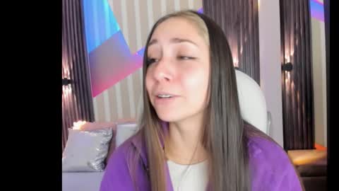 Emily online show from October 14, 2:51 pm