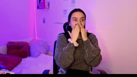 Emily Lindey online show from May 12, 3:03 am
