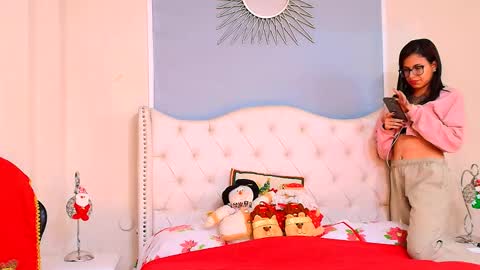 Emily online show from January 6, 11:18 pm