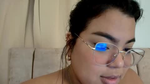 Snapshot of emily_morgam chatting on May 26, 3:13 am emily_morgam online show from May 26, 3:13 am