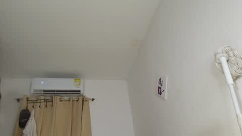 Snapshot of emily_morgam chatting on June 11, 10:08 pm emily_morgam online show from June 11, 10:08 pm