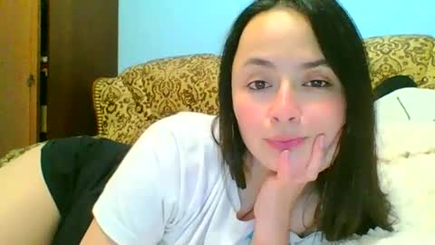 Snapshot of emily_morning_dew chatting on January 10, 8:26 pm emily_morning_dew online show from January 10, 8:26 pm