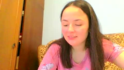 Snapshot of emily_morning_dew chatting on January 16, 1:58 pm emily_morning_dew online show from January 16, 1:58 pm
