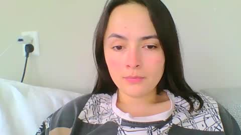 Snapshot of emily_morning_dew chatting on January 25, 11:23 am emily_morning_dew online show from January 25, 11:23 am