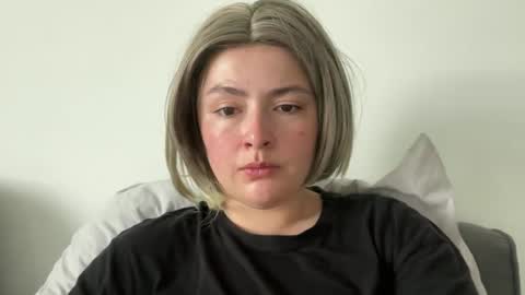 emily_morning_dew online show from June 7, 5:44 am