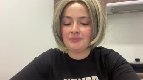 Snapshot of emily_morning_dew chatting on July 9, 7:23 am emily_morning_dew online show from July 9, 7:23 am