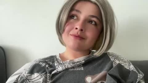 Snapshot of emily_morning_dew chatting on July 10, 9:34 am emily_morning_dew online show from July 10, 9:34 am