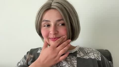 Snapshot of emily_morning_dew chatting on July 11, 2:53 pm emily_morning_dew online show from July 11, 2:53 pm