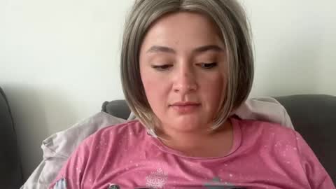 Snapshot of emily_morning_dew chatting on July 19, 11:36 am emily_morning_dew online show from July 19, 11:36 am