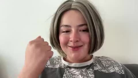 Snapshot of emily_morning_dew chatting on August 1, 4:56 am emily_morning_dew online show from August 1, 4:56 am