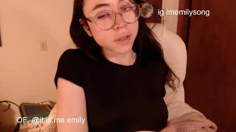 emily_pearl_ online show from February 20, 8:27 am