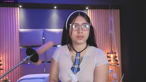 Emily online show from November 22, 11:31 am